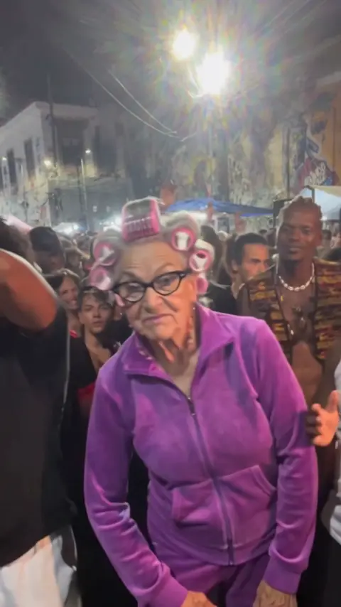 Baile Charme AI Dance · Street Party