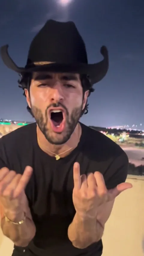 Choosin Texas Emo AI · Rooftop